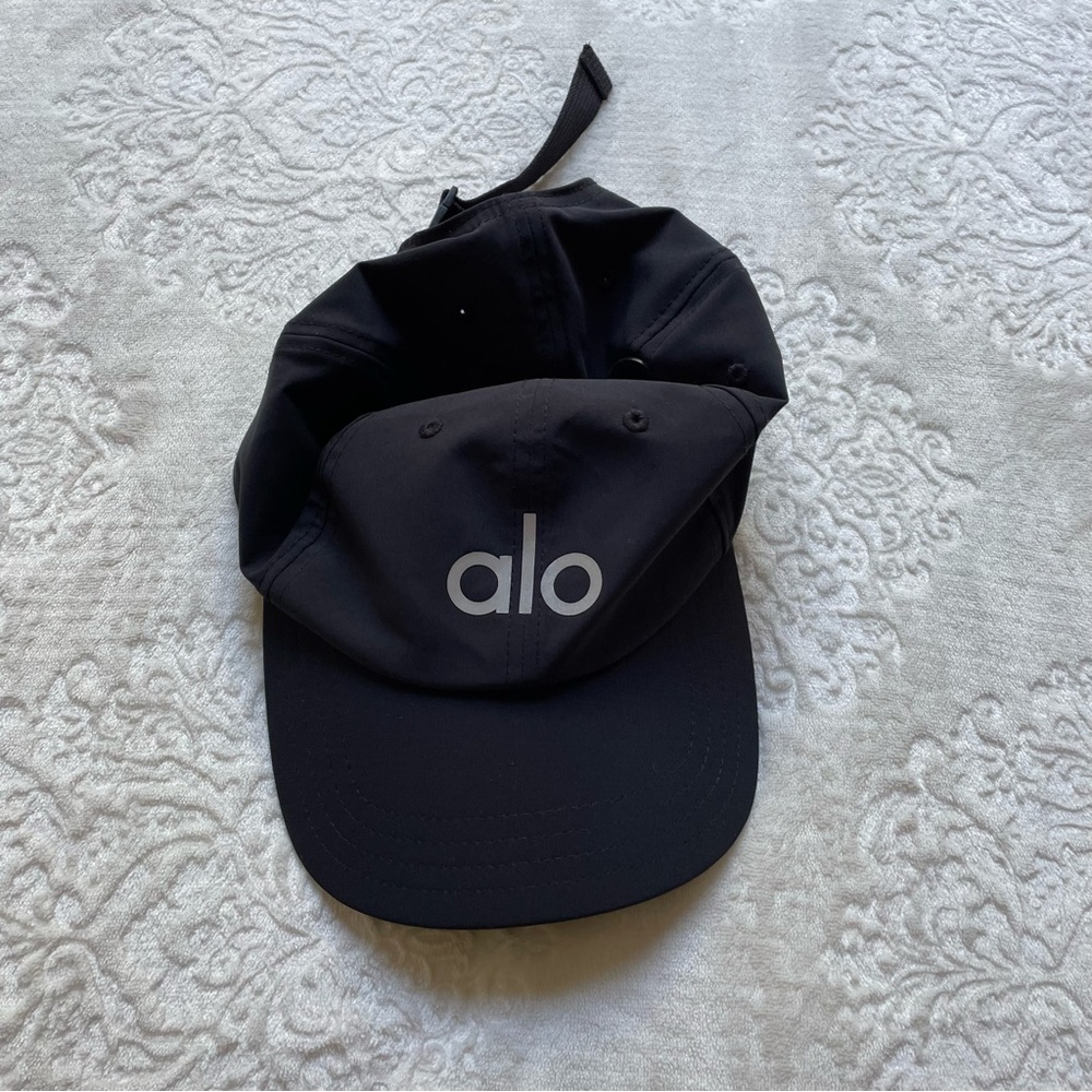 Alo Yoga Hat NWT